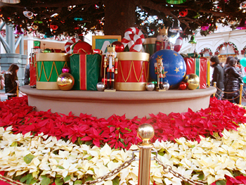 �f�B�Y�j�[�����h�̃N���X�}�X