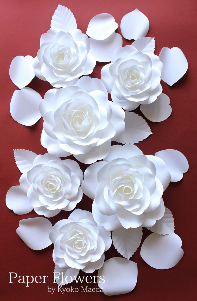 前田京子のペーパーフラワー、ペーパーアート、ペーパークラフトの白いバラ（ホワイトローズ）